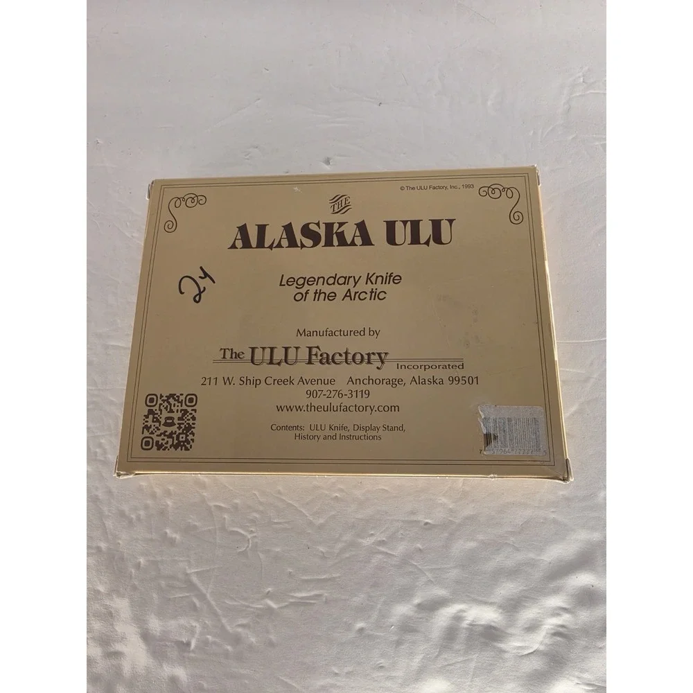 Alaska ULU Knife Genuine Birch w/ Stand Original Box Made in Alaska